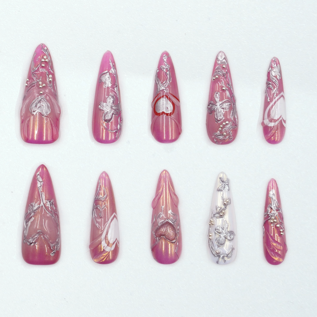 Gilded vine nails