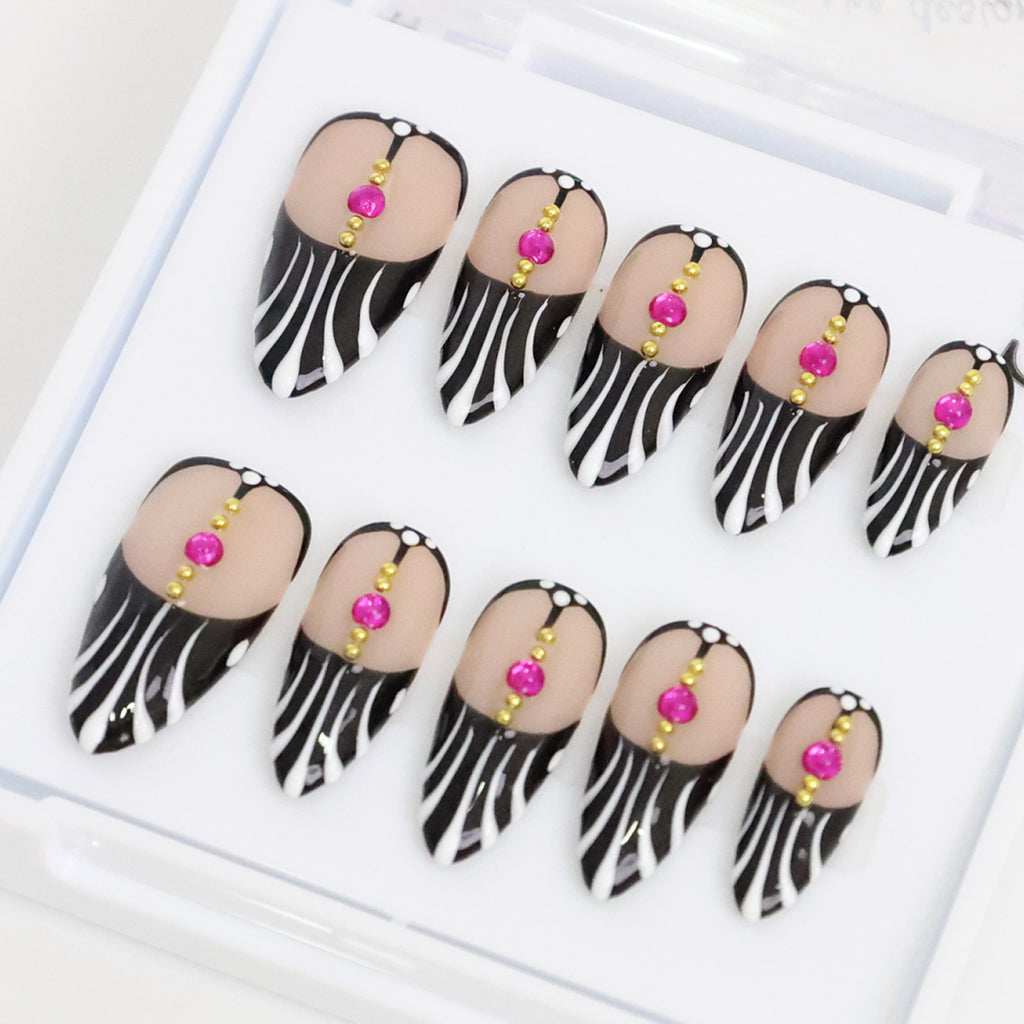 Ripple Glow Nail Art - Anke Bella