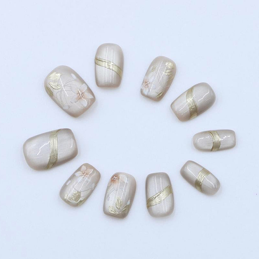 Ash Flower Nail Art - Anke Bella