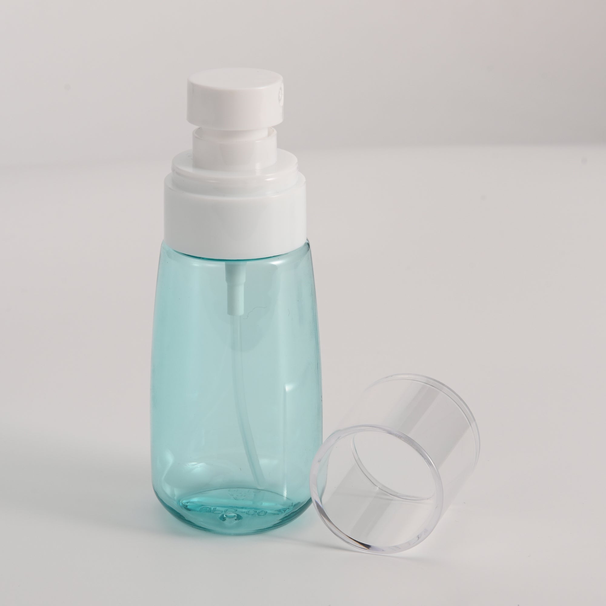 Portable Spray Bottle & Foldable Bucket for Washing Brushes