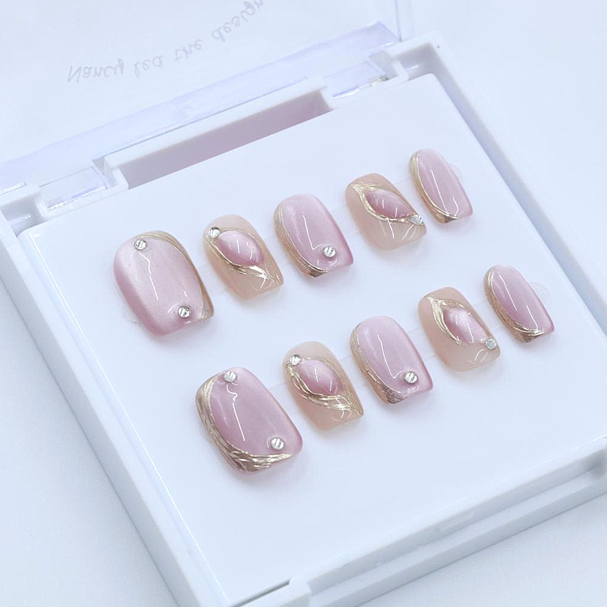 Moonlight Misty Nail Art - Anke Bella