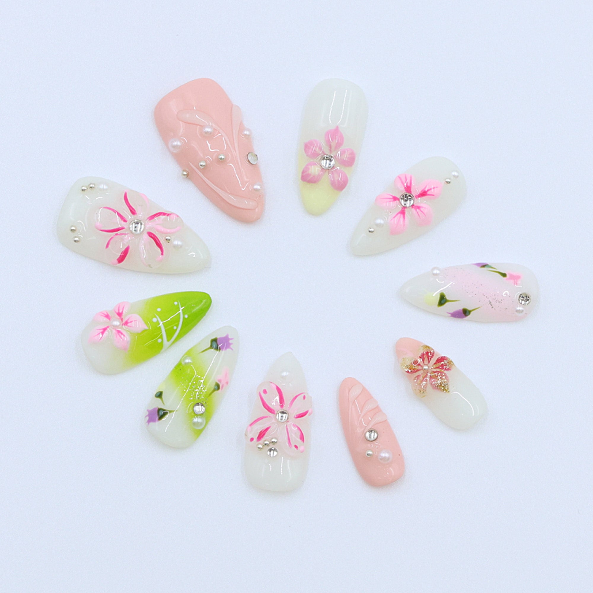 Silk petal nail art - Anke Bella